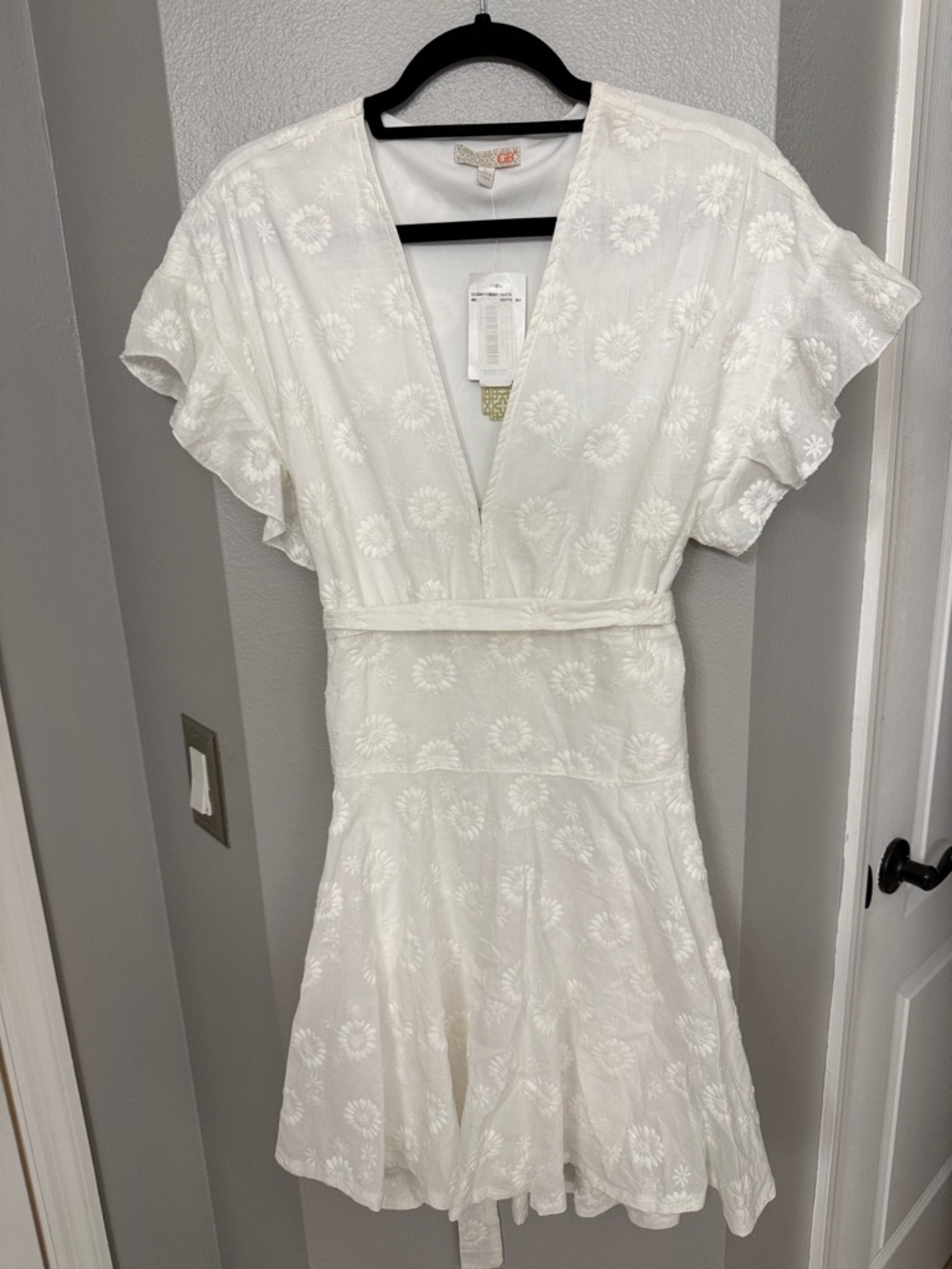 Gianni Bini White Floral Eyelet V-Neck Mini Dress